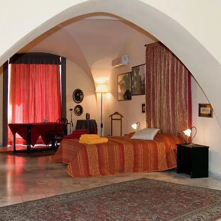 Xenios Bed & Breakfast 2*